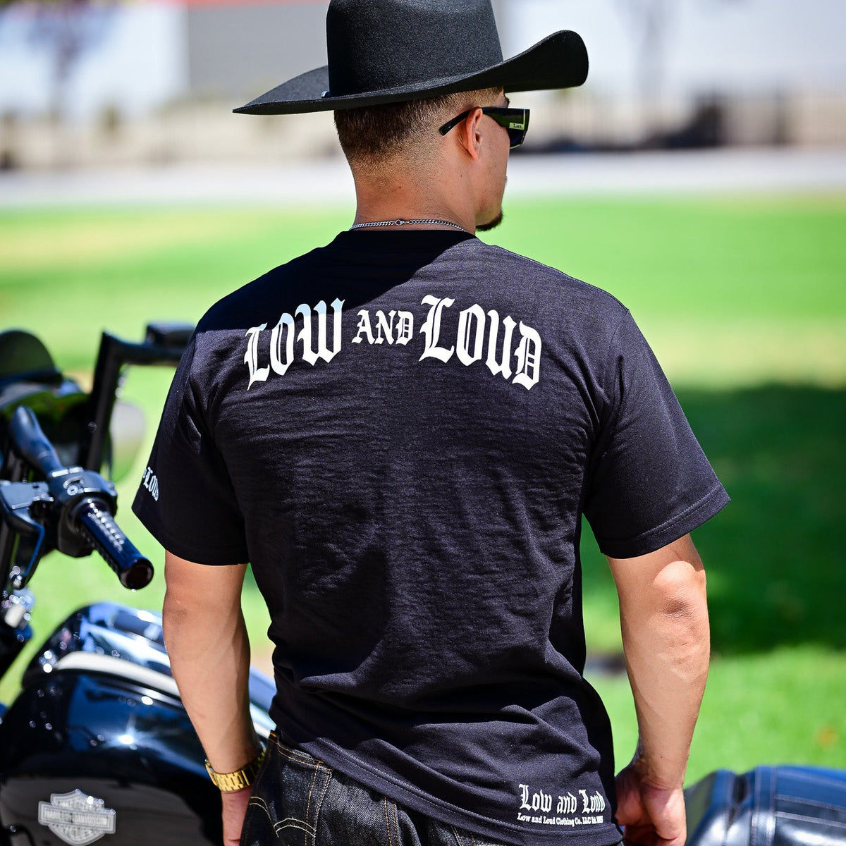 Old English Back Plate Black Tee